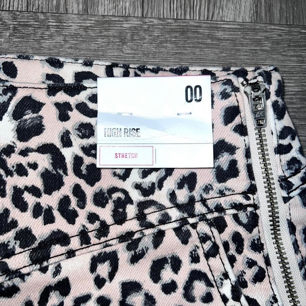 NEW Express Hi Rise Leopard Print Skirt Size 00 (fits like a 4) - Picture 3 of 4